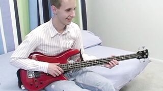 Petite young twink Jacob Rex wanks off after interview
