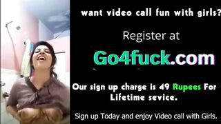 Hot Bhabhi WIth Dewar Shower Sex