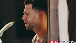 MILF bombshell Reagan Foxx lands on a throbbing dick and receives a wild ride