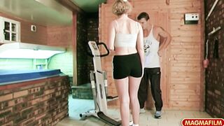 Slender sexy works on a penis into the gym