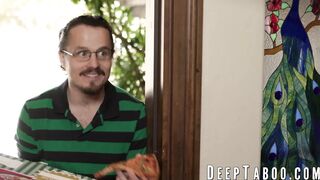 Stalker Robby Apples seduces his crush Victoria Voxxx into giving in