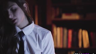 Tommy Pistol gets seduced by Penelope Kay