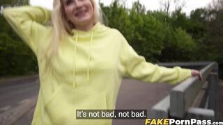 Blonde Vanessa Hillz revealed her boobs which made my cock hard enough to fuck her