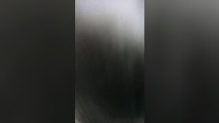 Sucette en bagnole, mais elle navale pas