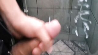 Huge Cocks Exposed: Outdoor Handjobs