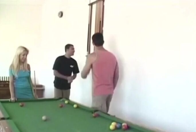 Loirinha gostosa do rabão fudendo