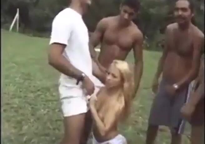 Novinhas gostosas fudendo