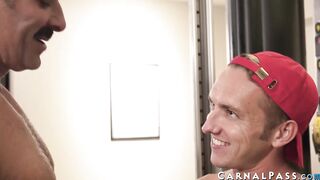 Daddy coach rides his beautiful homo student in gym