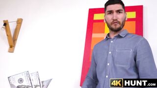Eating brunette Jaylade Angelis pussy and big boobs to help them pay for their meal