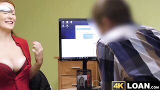 Charismatic lady Isabella Lui screams hard from credit managers pounding