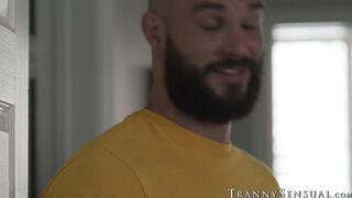 Naughty TS babe Zariah Aura and Rodrigo Amor get extra nasty in this epic scene