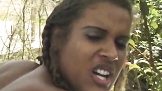 Mulata gostosa fudendo