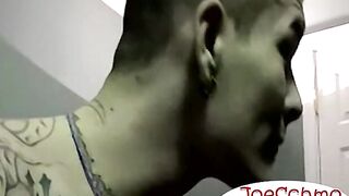 Broke inked dude gets hot with gay man cum in his mouth