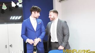 Sexy Drew Dixon took the massive cock of hot Sir Peter in a foursome