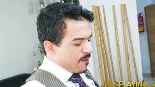 Barber Jonathan Miranda fucked deep in a missionary by hunky Leo Rosso