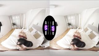 TmwVRnet - Lady Gang - babe pleases a jerking off
