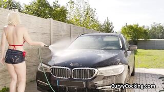 Soapy car wash rewarded with big dicking