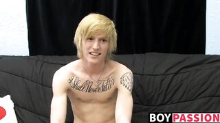 Kinky tattooed twink Dustin jerking off in passionate solo