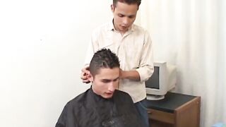 Twinkie sprays cum as he is analled by his boyfriend