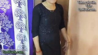 Bhabhi Ghar Pe Koi nhi hai aur Chudai Boyfriend