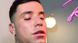 Straight stud Isaac Gomes sprayed his cum over his inked abs after jacking his big di