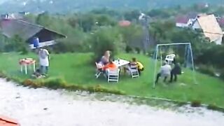 Aaltere Swinger ficken in der aeffentlichkeit