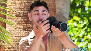 Hot photographer Nico Coopa destroys his wild guest Kyle Fetcher