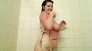 Showering Babe with Big Tits on Webcam