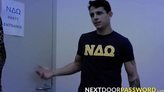Evan Knox devours the dong of Kyle in a frat party before getting a rim job