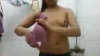 Filipina Babe in Anal Dogi Style