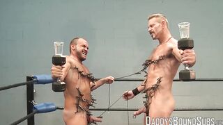 Hunk Colin Steele and buff Jessie Balboa puts on clothespins on their naked body