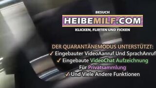 Meine Muschi und mein Hals gefickt, Sperma ueberall auf mir