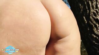 Kurvige Mama hart im Park gefickt