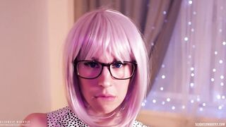 Blondie Likes to Suck Penis and Play With Cum