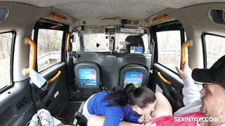 Bombshell dark haired accepted a filthy give from a taxi driver
