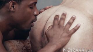 Hard DeAngelo Jackson shoot his cum into photographer Lucas rear