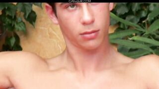 Malcolm Bennet Photosession Video