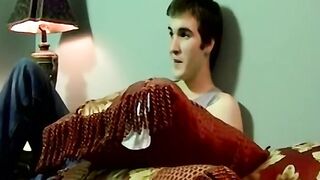 Masturbation leads to hardcore bareback with gay amateurs