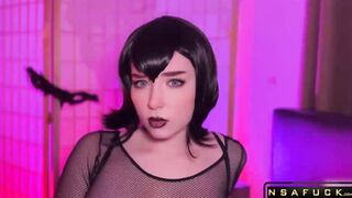 Mavis Passionately Fucks and Gets Facial