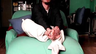 Brooklyn Jones Toegasm On The Chair