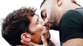 Gym rat Tyler Roberts permits my meaty ass to devour his pulsating penis