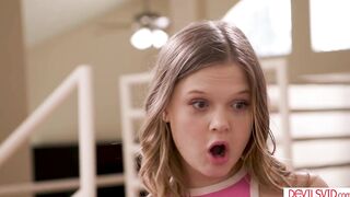 Stepsis wants stepbro to make her squirt