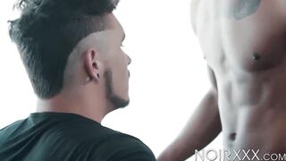 Intruding paparazzi Seth Knight throatfucked intensely by dom Trey Donovan