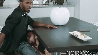 Ebony dude Phoenix Wellington expands my ass lining by his intense fucking