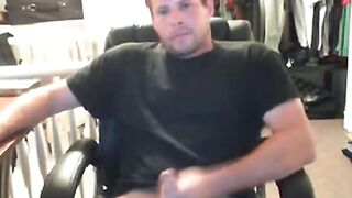 Straight Guy Masturbates on Webcam and Cums
