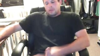 Straight Guy Masturbates on Webcam and Cums