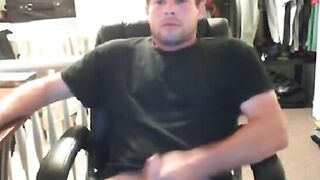 Straight Guy Masturbates on Webcam and Cums