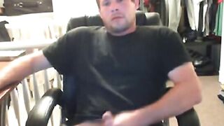 Straight Guy Masturbates on Webcam and Cums