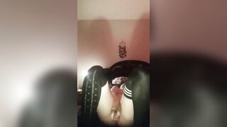 Dark Hair anal bimbo jizzes and screams