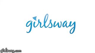 Girlsway Cadence Lux Teaches Her Stepsister How To Squirt